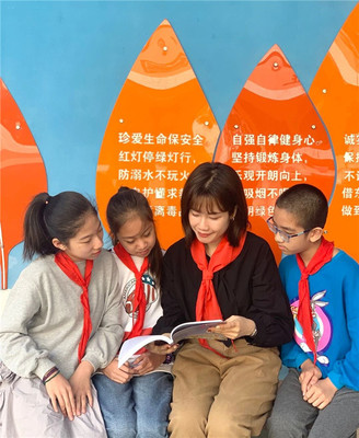 臺(tái)江好人鐘凌榮登2021年4月“中國(guó)好人榜” 文化教育服務(wù)的楷模